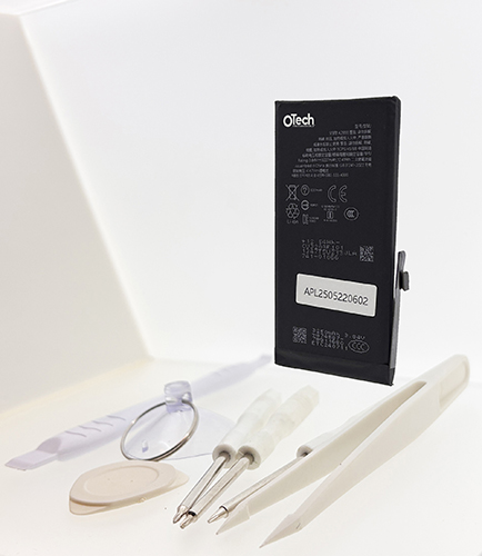 Batt type iPh 13 (avec outils) 3.84V Li-Ion 3231mAh